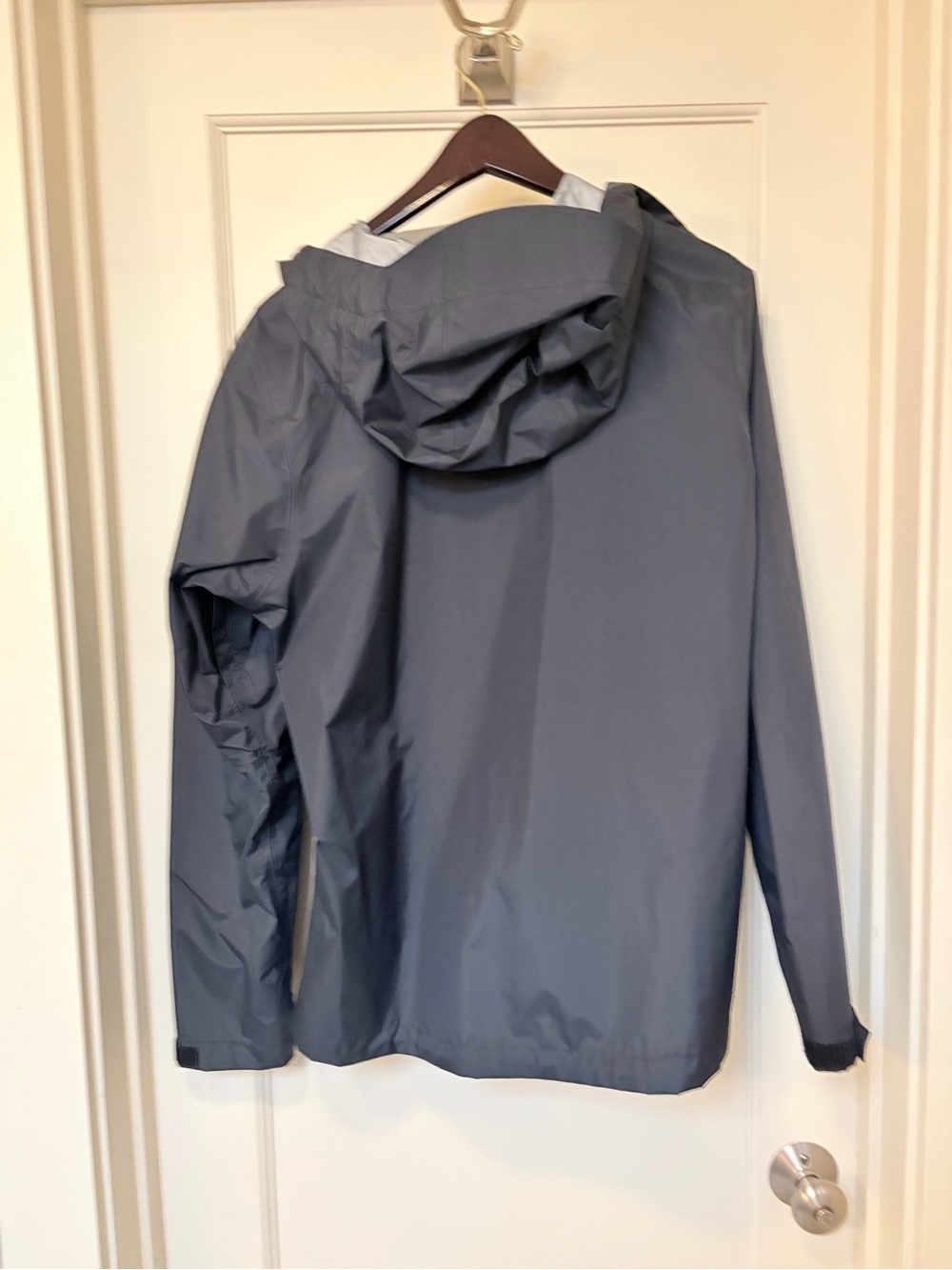 Patagonia Men's Torrentshell 3L Rain Jacket Size S - Picture 5 of 8